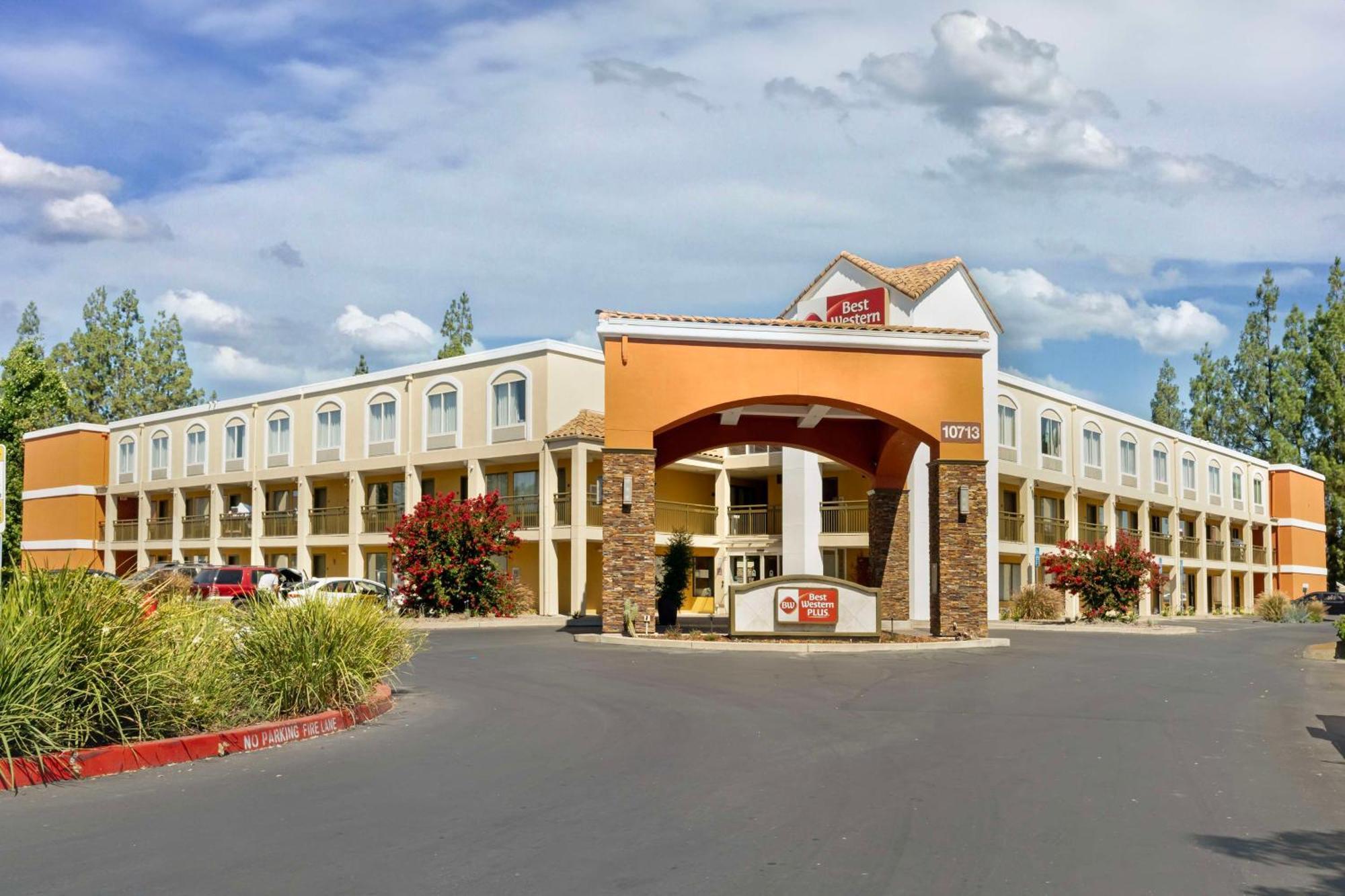 Best Western Plus Rancho Cordova Inn Экстерьер фото