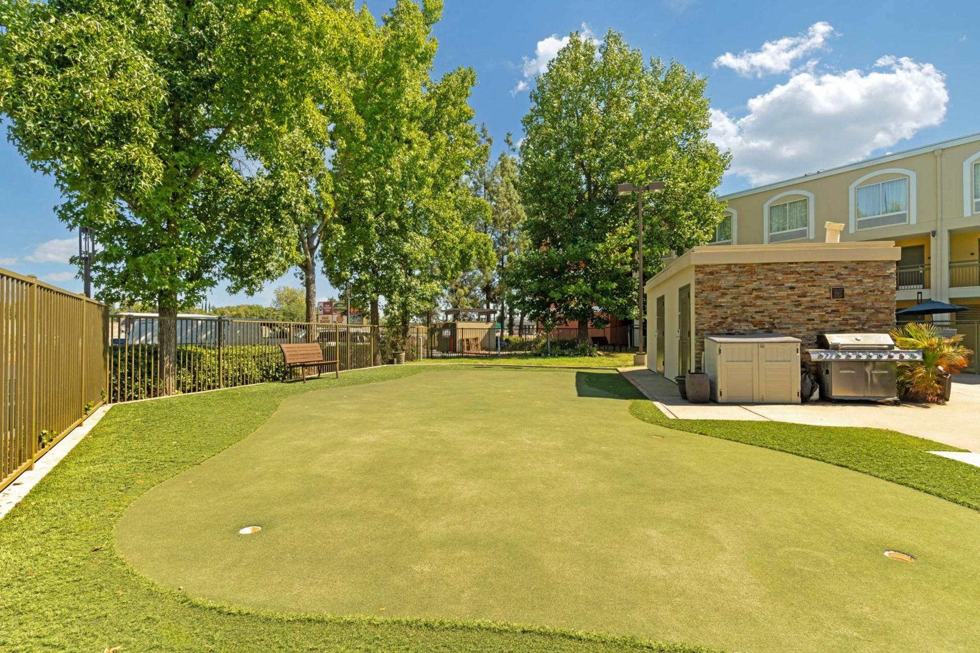 Best Western Plus Rancho Cordova Inn Экстерьер фото