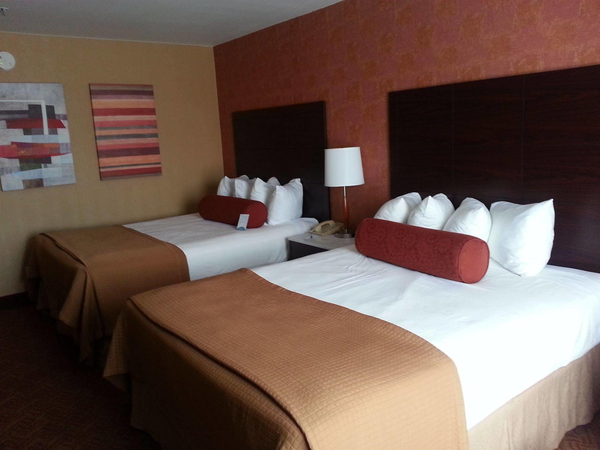 Best Western Plus Rancho Cordova Inn Экстерьер фото