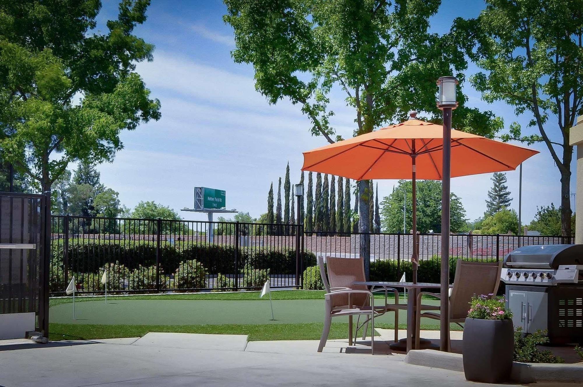 Best Western Plus Rancho Cordova Inn Экстерьер фото