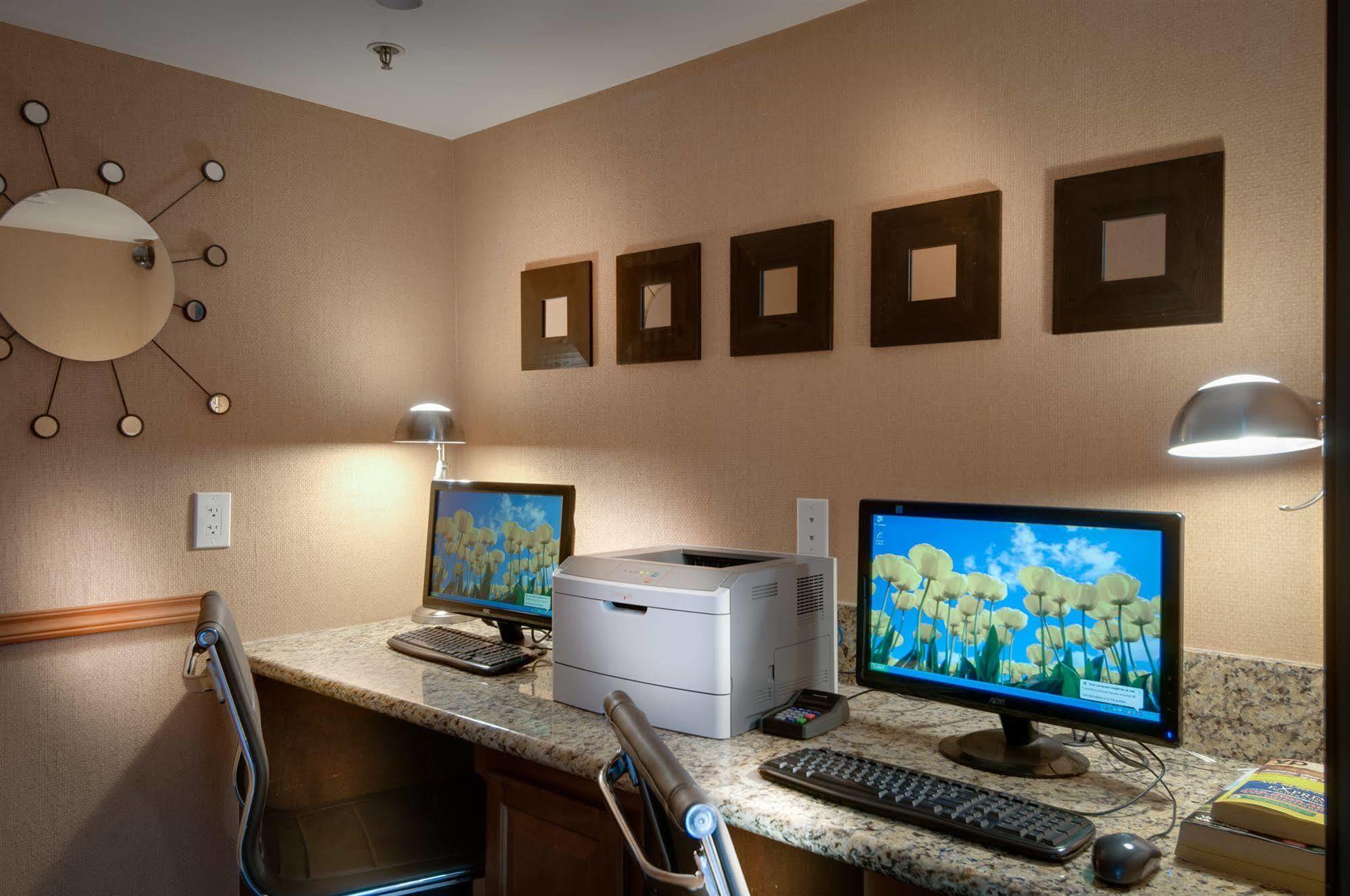 Best Western Plus Rancho Cordova Inn Экстерьер фото